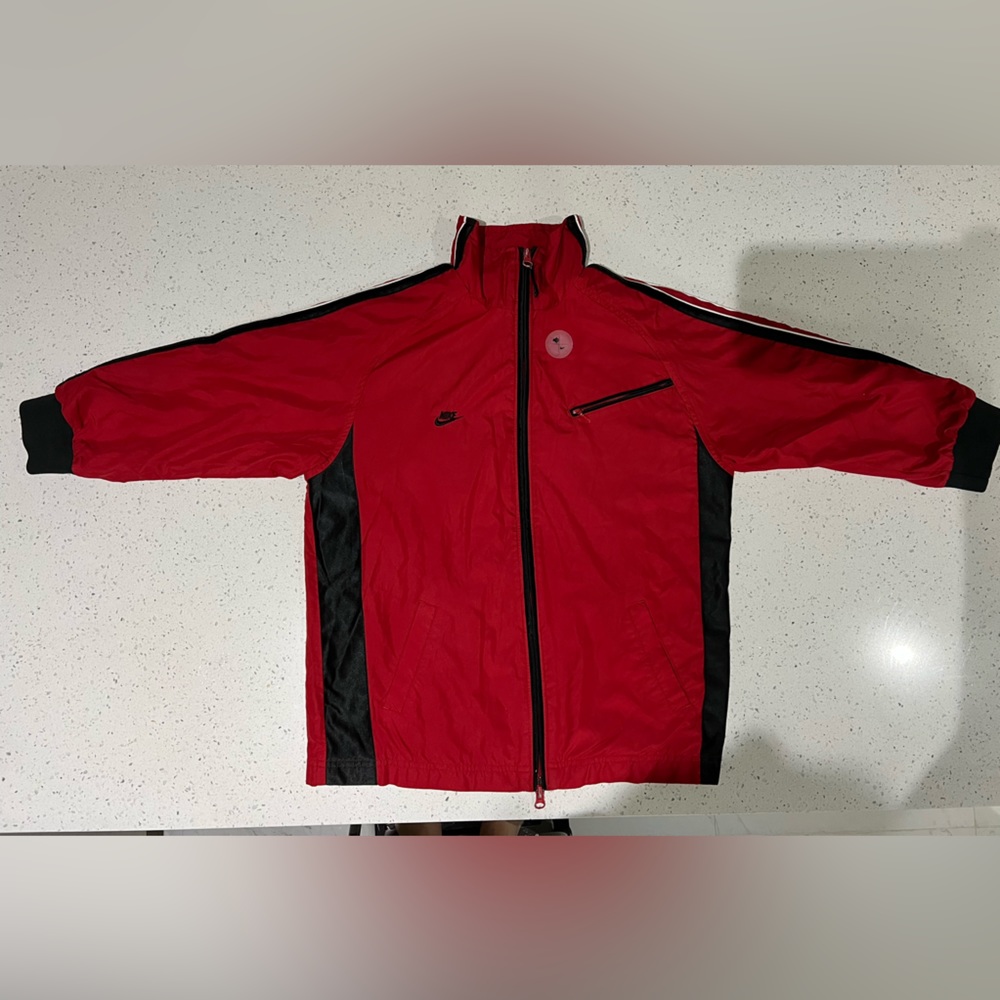 NIKE full zip youth boys red run reflective windbreaker jacket | youth B SMALL